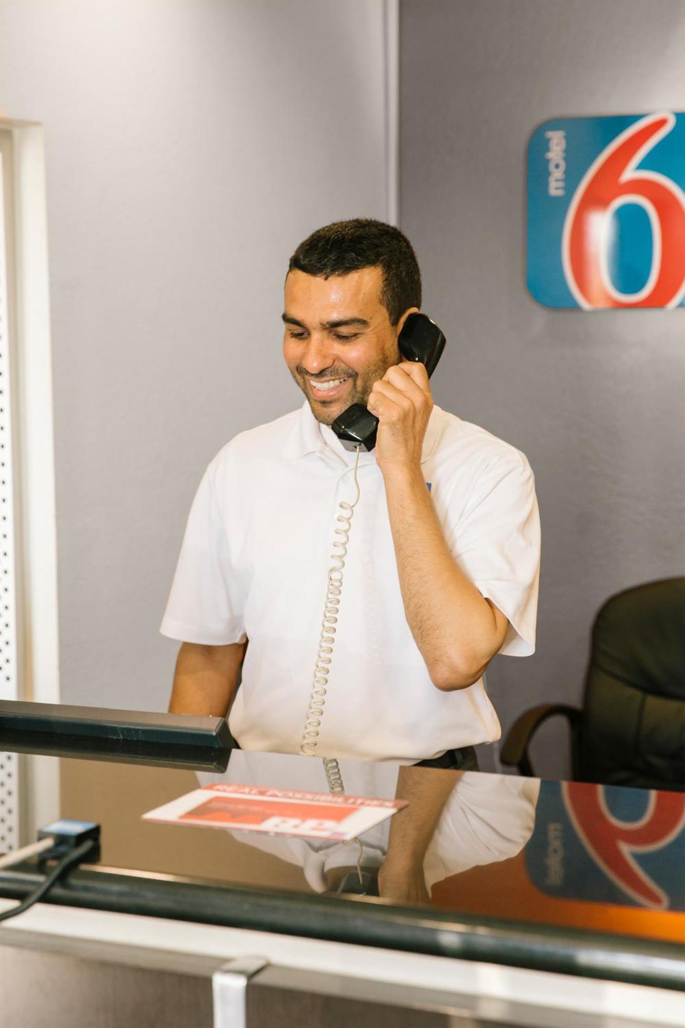 Motel 6 Greenwood, Ms מראה חיצוני תמונה